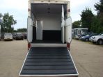 This image shows the entry into the 12 ton HGV Thorpe Olympian 4 stall. From its low angle ramp, fully moulded anti slip rubber to the one piece flooring, fully sealed interior to the full size horse stalls it proves both inviting and confortable for all horses.